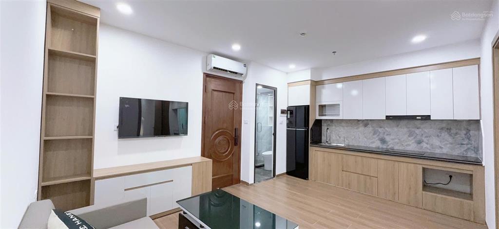 Cho thuê căn hộ dịch vụ xây mới tinh 1n1k full đồ tại nguyễn khánh toàn  giá 6,8 triệu