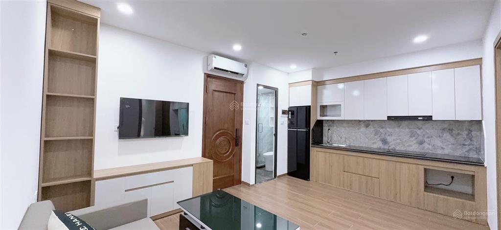 Cho thuê căn hộ xây mới tinh 2 ngủ 1 khách full đồ tại hoàng quốc việt  70m  ở luôn  ô tô đỗ cửa