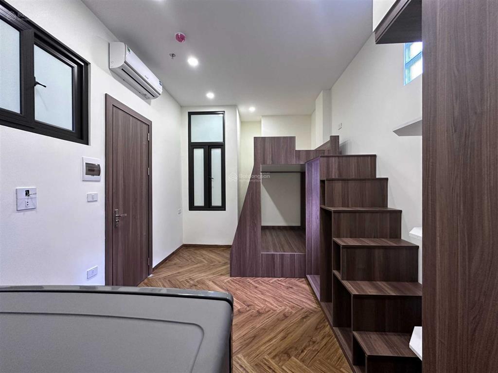Cho thuê phòng mới tinh ở hồ tùng mậu, full đồ ở luôn, ô tô đỗ cửa, dt 30m2  giá 3,6 triệu