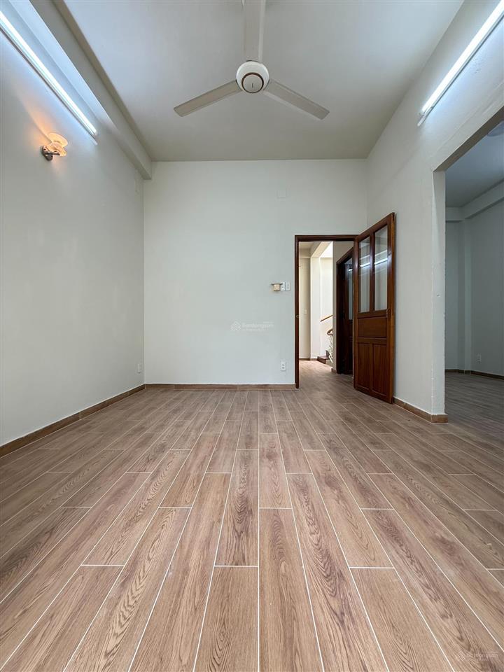 Bán nhà trục nguyễn bỉnh khiêm hxh  ngang 6m  quận 1