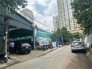 Cần bán căn nhà cấp 4 mặt tiền rộng 22m tiện xây building hoặc biệt thự thảo điền