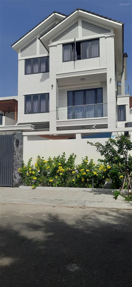 Cho thuê bt 202m2, 20 triệu, 6pn, 7wc tại 13 hoa phượng, long hải, hcm chỉ với uy tín