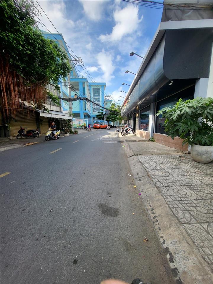 Hàng hiếm mặt tiền nguyễn tiểu la, phường diên hồng 5x10 trệt lầu cho thuê 44 triệu giá chỉ 10.5 tỷ