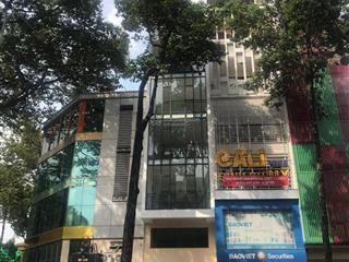 Vô địch trong phân khúc. nhà mặt tiền sư vạn hạnh phường hòa hưng 4.01x17 6 tầng giá chỉ hơn 3x tỷ