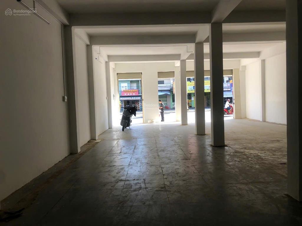 Mt 23/10, ngay nút giao ngọc hội, vcn vĩnh điềm trung 10x20, 3 tầng + sân thượng, 700m2 sàn