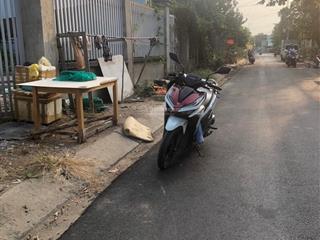 Cần bán nền đất biệt thự tiếp giáp đường nhựa 8m mặt sau hướng sông lòng tàu, đường nguyễn công bao