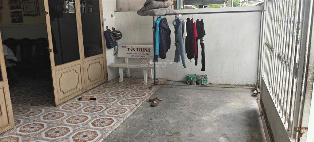 Cho thuê nhà nguyên căn đầu hẻm nguyễn thị tồn  bình thủy  cần thơ  xe ô tô 16 chỗ vào tận nhà