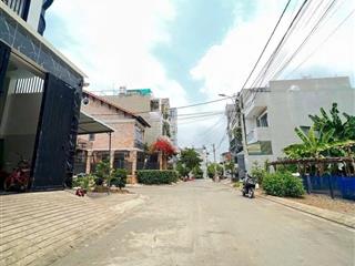 0903 115 *** bán lô đất ngay chợ long trường, chỉ 3tỷ6/56m2  thuận tiện mua bán kinh doanh