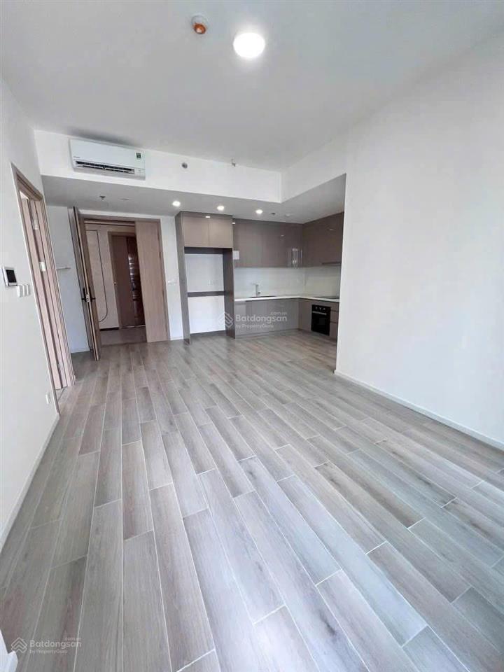 0903 115 *** bán nhanh căn 2pn tòa c mcp74m2 giá chỉ 4,3 tỷ sẵn sổ