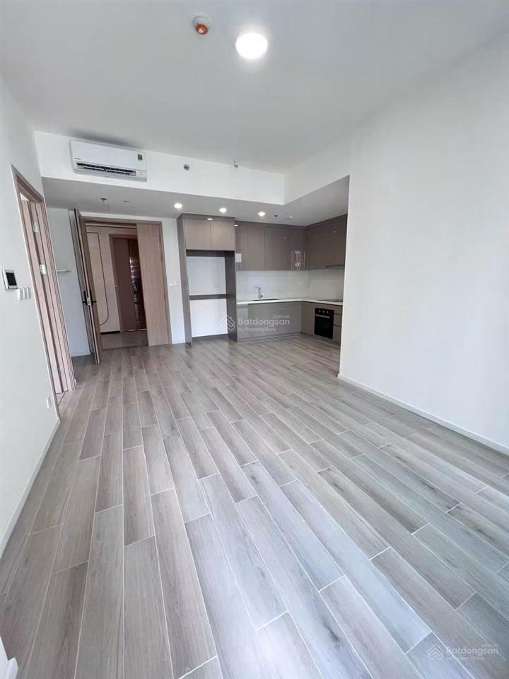 0903 115 *** bán nhanh căn 2pn tòa c mcp74m2 giá chỉ 4,3 tỷ sẵn sổ