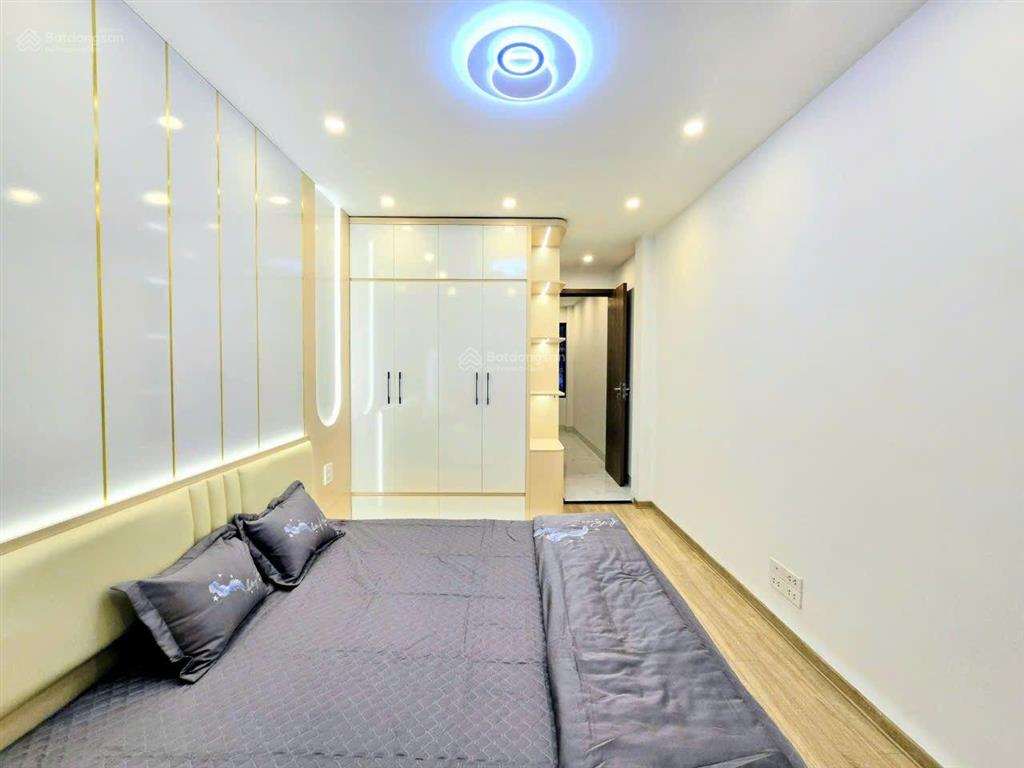 Chính chủ cho thuê nhà riêng mới phố giáp nhị 5 tầng full nội thất