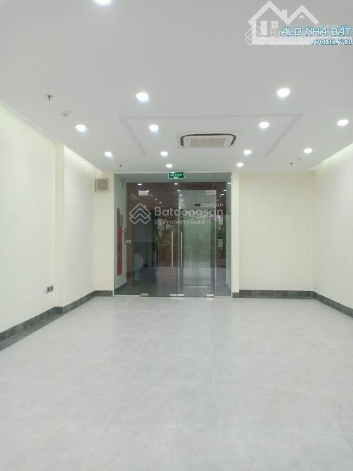 Cho thuê liền kề tasco xuân phương, trịnh văn bô,hateco xp, thang máy, ô tô đỗ tránh