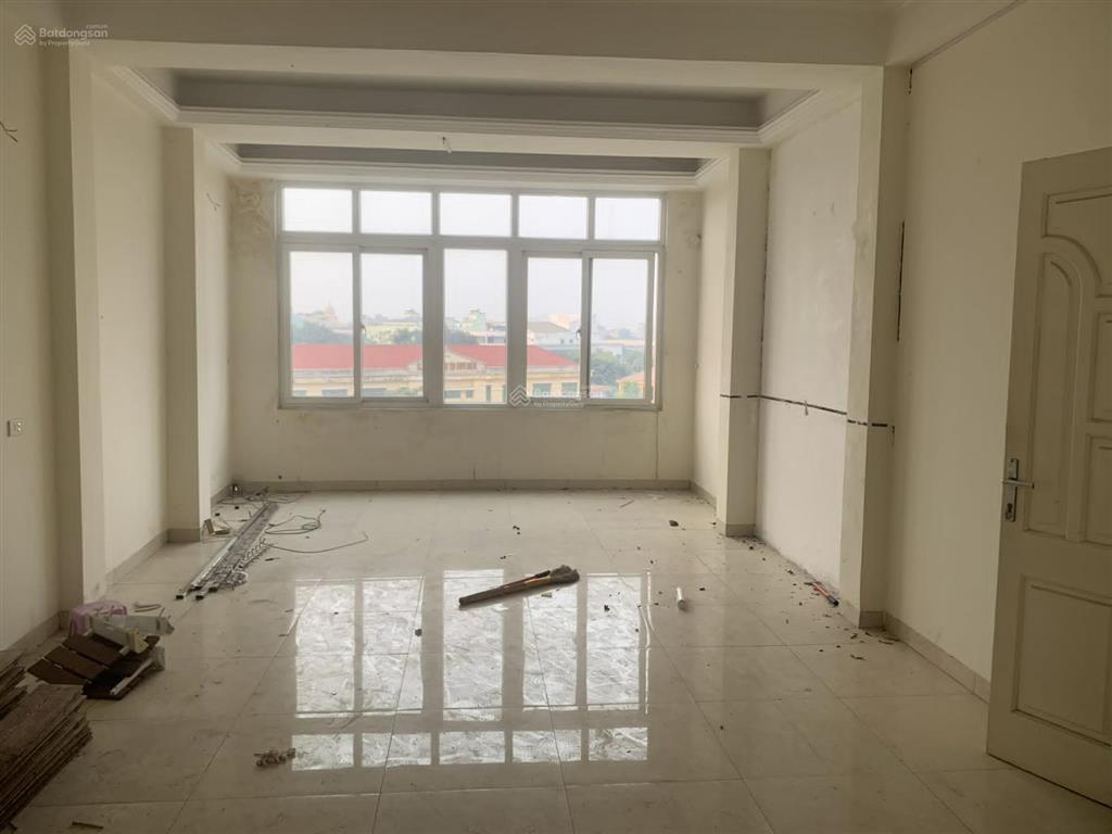 Cho thuê nhà mặt phố cầu diễn 5 tầng 1 tum, kinh doanh, văn phòng, ở
