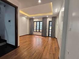 Cho thuê nhà 5 tầng ở cuối đường hàm nghi, oto đỗ.