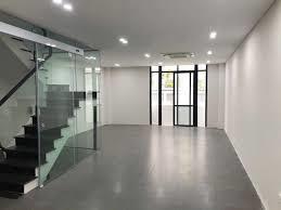 Cho thuê nhà 5 tầng ở cuối đường hàm nghi, oto đỗ.