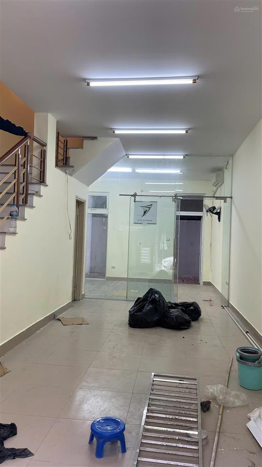 Cho thuê liền kề xuân phương 75m2 x 4 tầng, 6 phòng, ô tô đỗ cửa
