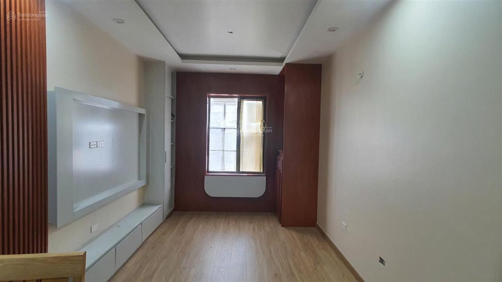 Cho thuê căn hộ chung cư ct12 văn phú hà đông 2 ngủ, 2 vs, gần full đồ.