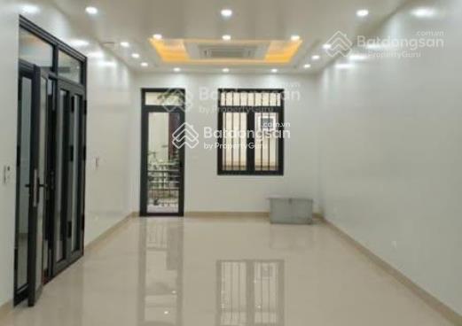 Cho thuê nhà 7 tầng ở hồ tùng mậu, thang máy, ô tô đỗ tránh, đầy đủ pccc.