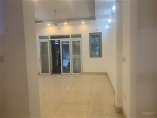 Nhà riêng cầu diễn 75mx4 tầng, 5 pn, oto đỗ cửa làm văn phòng và ở