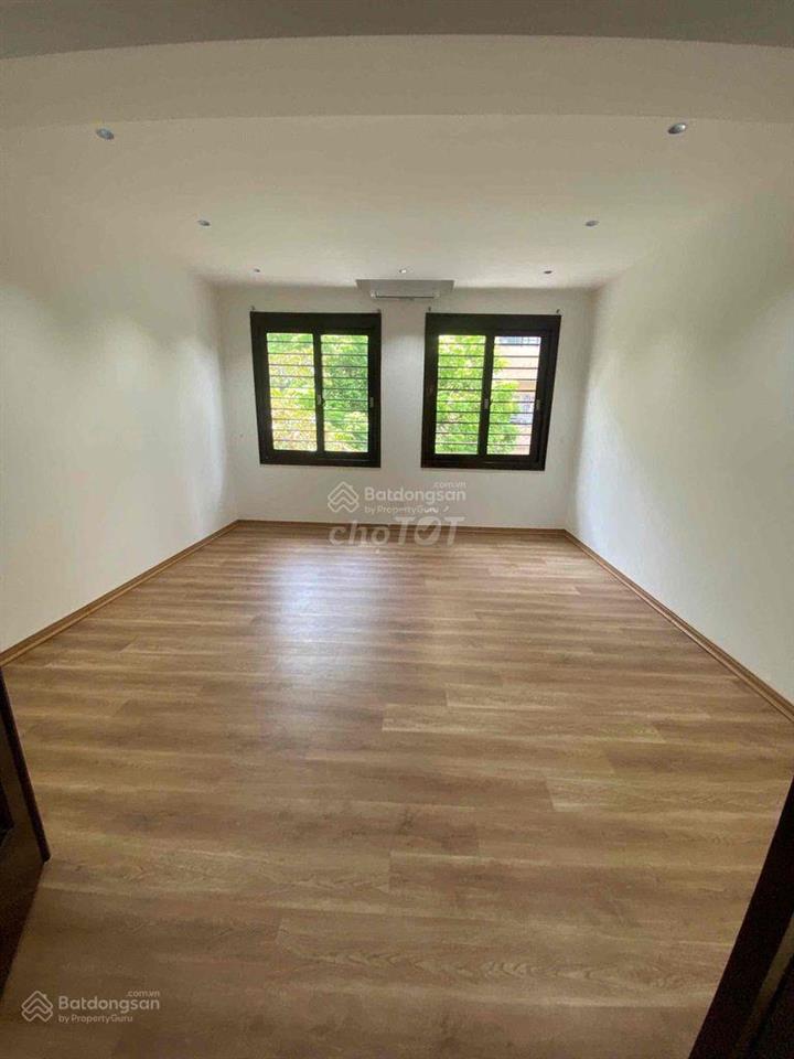Cho thuê liền kề hồ tùng mậu 120m2x5t, 1 hầm, 1 lửng, ô tô đỗ tránh, kinh doanh tốt