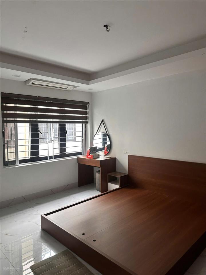 Cho thuê liền kề xuân phương 100m2, 5 tầng, full đồ đẹp, thang máy, vỉa hè, ô tô đỗ tránh