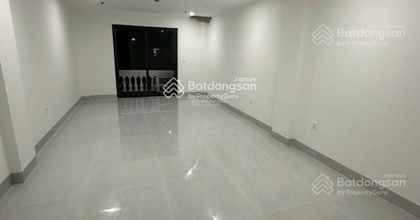 Cho thuê nhà ở nguyễn hoàng 50m2, 7 tầng, thông sàn, thang máy, ô tô đỗ tránh.