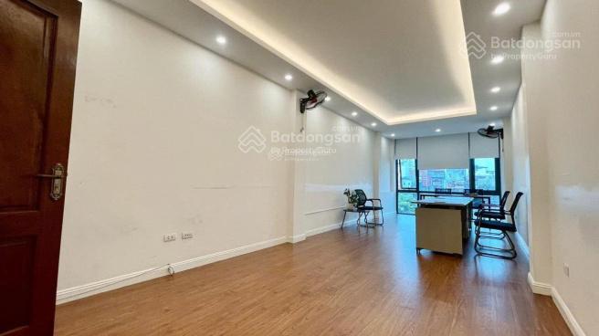 Cho thuê nhà 6 tầng ở mỹ đình, thang máy, ô tô đỗ tránh, vị trí đẹp, kinh doanh tốt