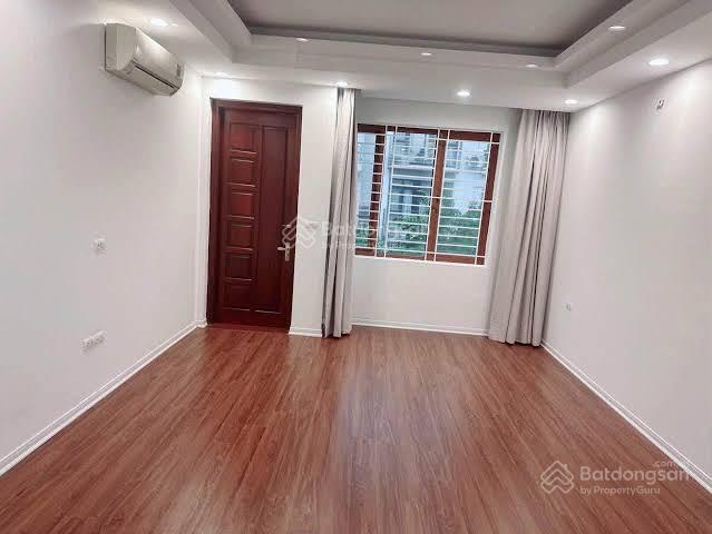 Cho thuê nhà ở lê đức thọ 5 tầng, thang máy, ô tô tải đỗ tránh.
