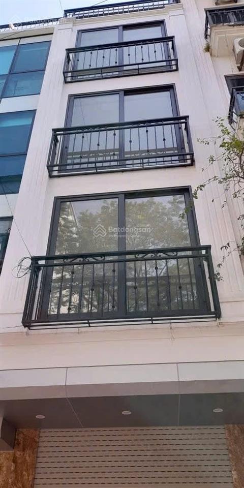 Cho thuê nhà ở lê đức thọ 5 tầng, thang máy, ô tô tải đỗ tránh.