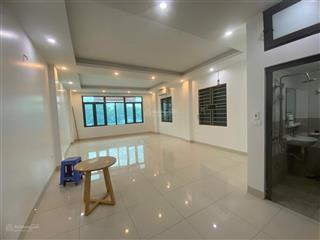 Cho thuê nhà 7 tầng ở lê quang đạo, full thang máy, điều hòa, vỉa hè rộng, kd tốt, oto đỗ tránh.