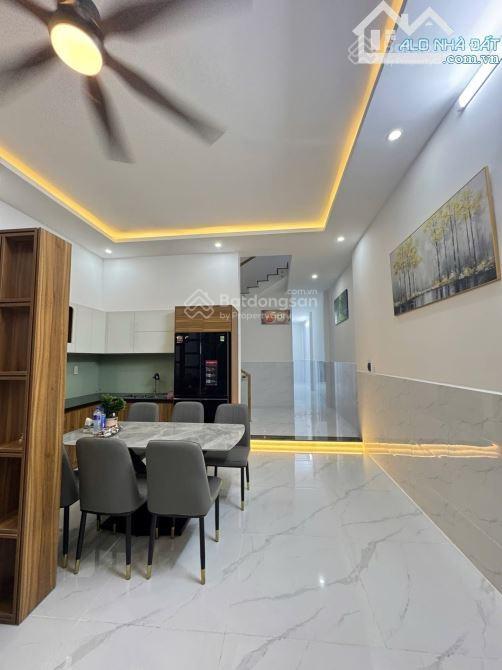 Giảm giá cực sốc cơ hội sở hữu nhà mặt tiền đường 7m5 hòa xuân chỉ hơn 6 tỷ!