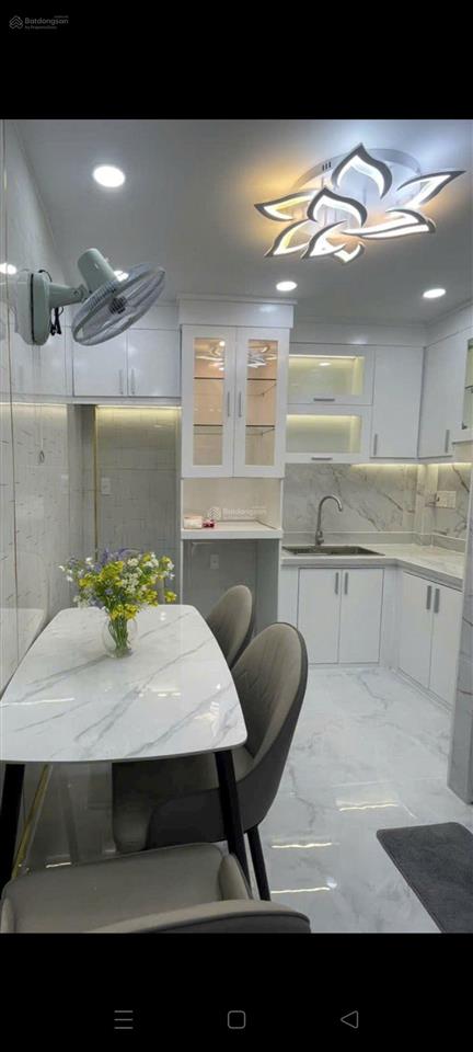 Bán nhà đẹp mới xây 1 trệt 1 lầu hẻm ô tô, ngắn và thông suốt, gần chợ.