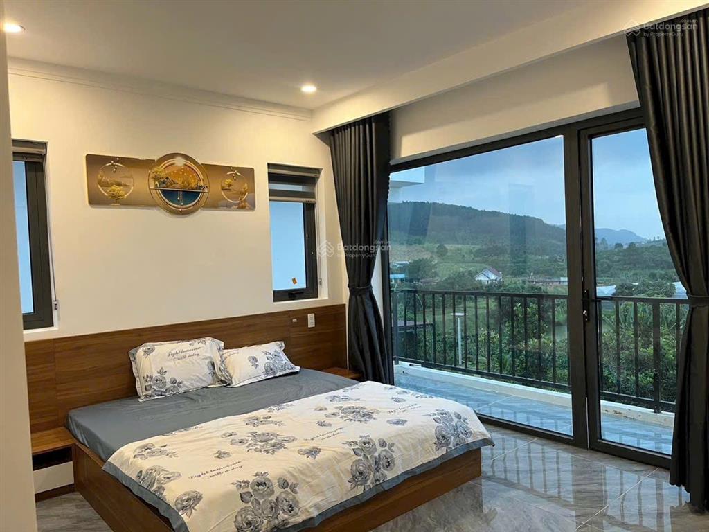 Bán căn nhà nghỉ dưỡng ven đà lạt view cao thoáng đẹp thiết kế trang trọng phù hợp nghỉ dưỡng