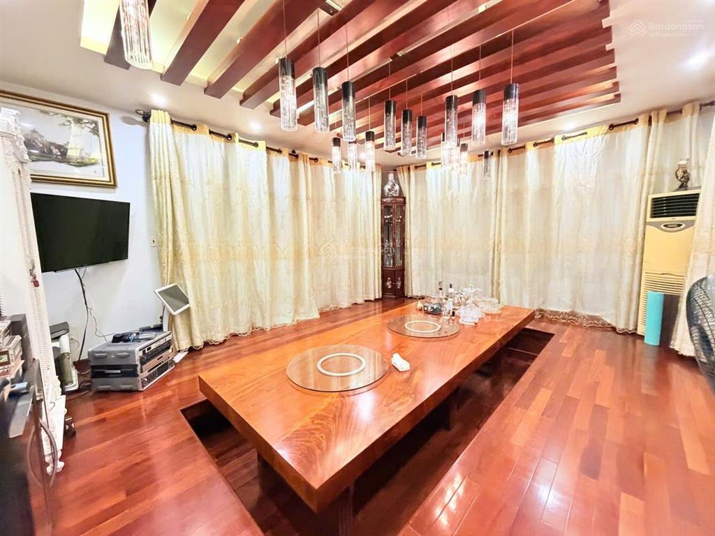 Bán biệt thự khang hiếm đào duy anh  trung tâm phú nhuận  275m2  nội thất đẹp   0932 903 ***