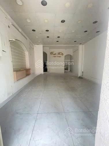Cho thuê nhà mặt tiền trần khắc chân, tân định, quận 1  gần chợ tân định
