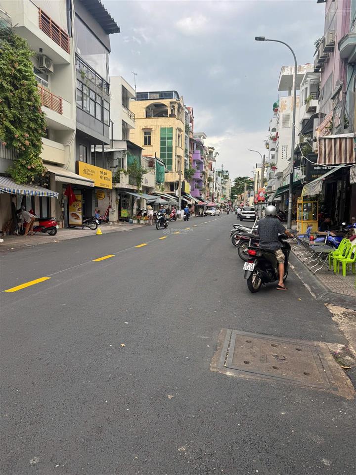 Cho thuê nhà mặt tiền trần khắc chân, tân định, quận 1  gần chợ tân định