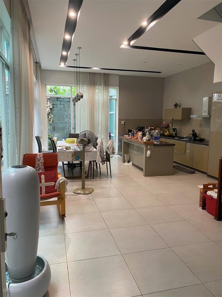 Bán biệt thự gia hoà, phước long b, quận 9. dt 154m2 / 21,5 tỷ.  0966 701 *** mr tấn xem nhà