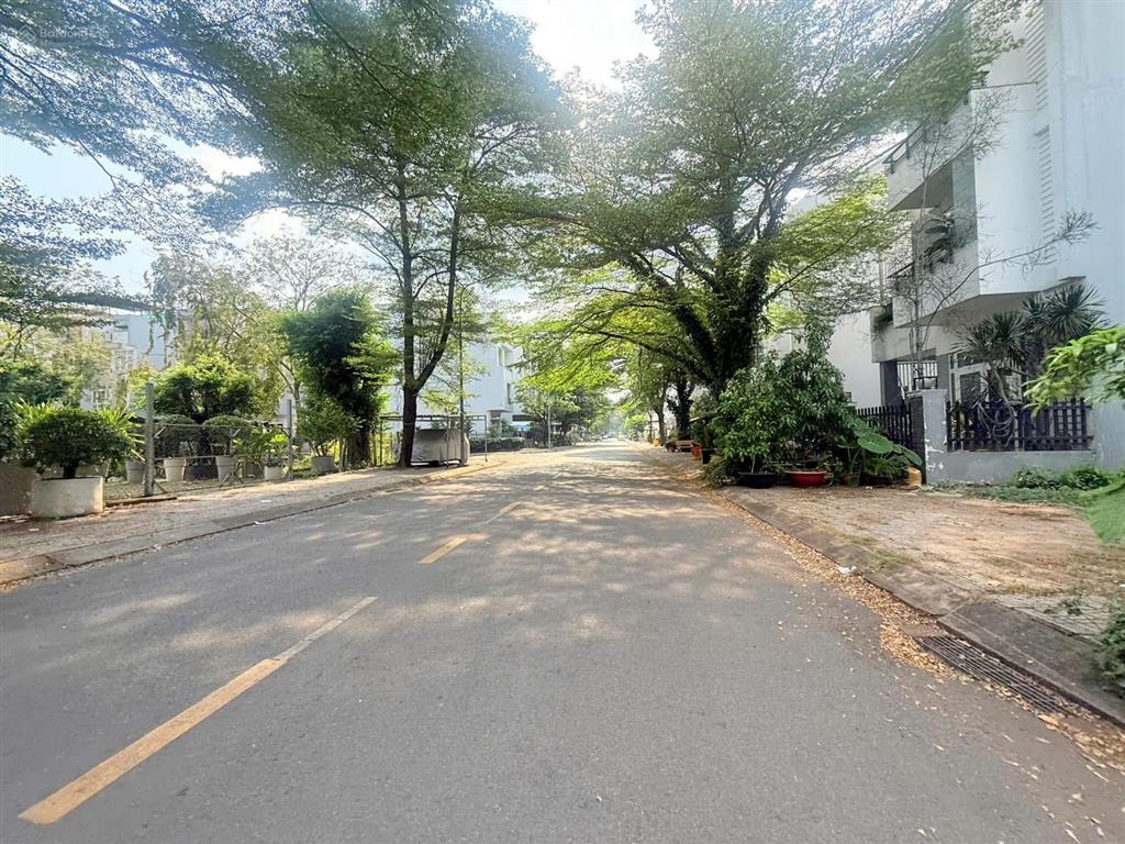 Nhà phố đường phạm trọng cầu kdc gia hòa, phước long b, tp thủ đức. dt 133m2, giá bán 18,3 tỷ tl