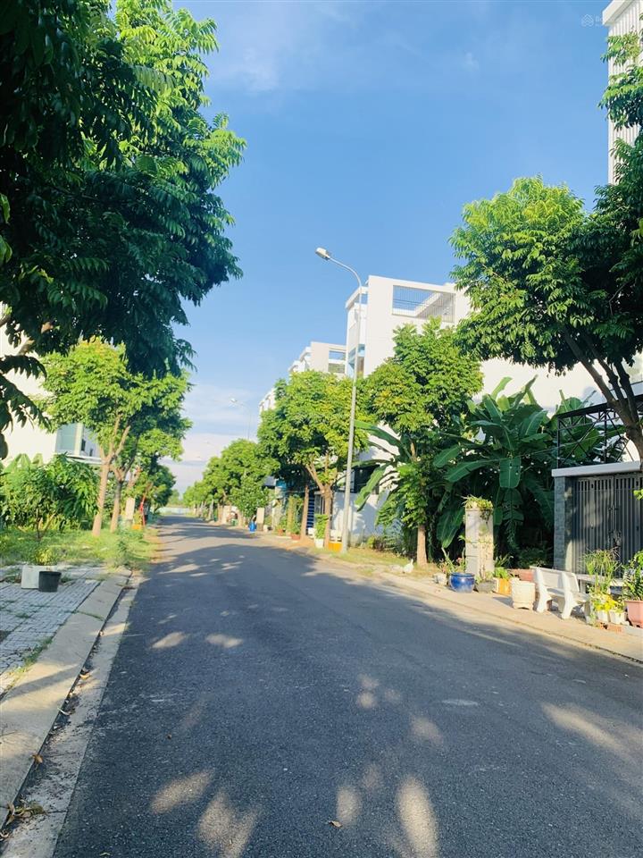 Bán đất nền tại d13, phước long b, quận 9, tp. hcm,dt 97,5 m2, giá bán 8 tỷ