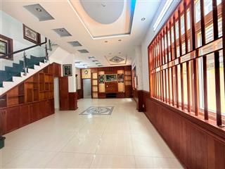 Biệt thự kdc khang điền
dt 200m2(8x25)m
giá 20 tỷ