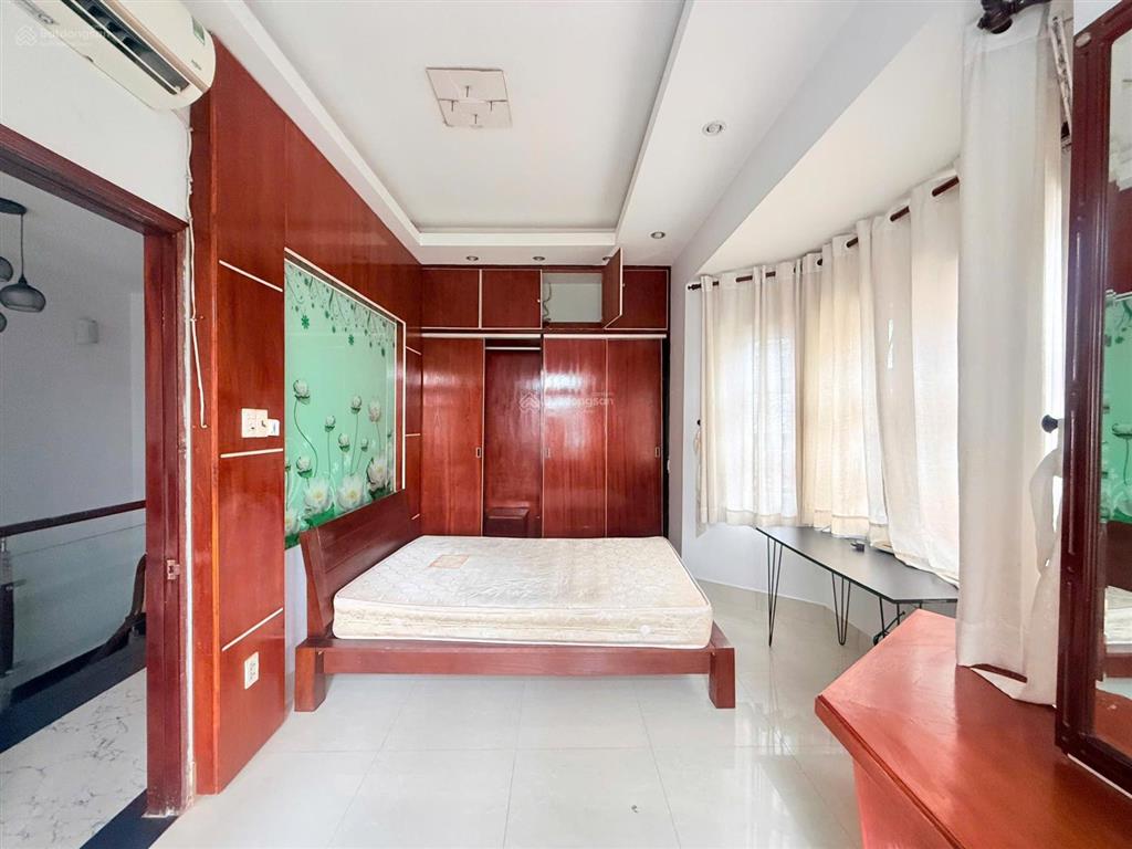 Nhà đường 11 kdc khang điền, phường phước long, tphcm. dt 200m2/22 triệu 1 tháng