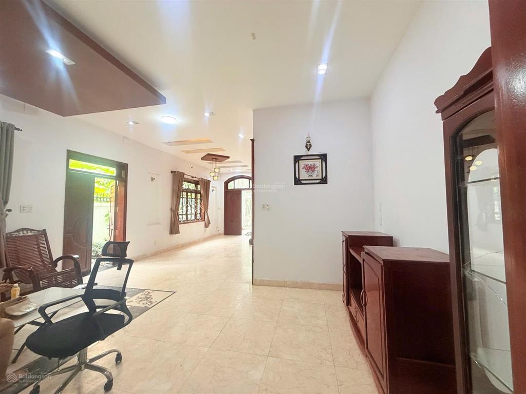 Nhà đường 11 kdc khang điền, phường phước long, tphcm. dt 200m2/22 triệu 1 tháng