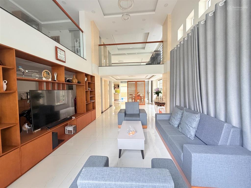 Cho thuê nhà riêng 200m2, giá ưu đãi 25 triệu tại đỗ xuân hợp, phường phước long, hồ chí minh