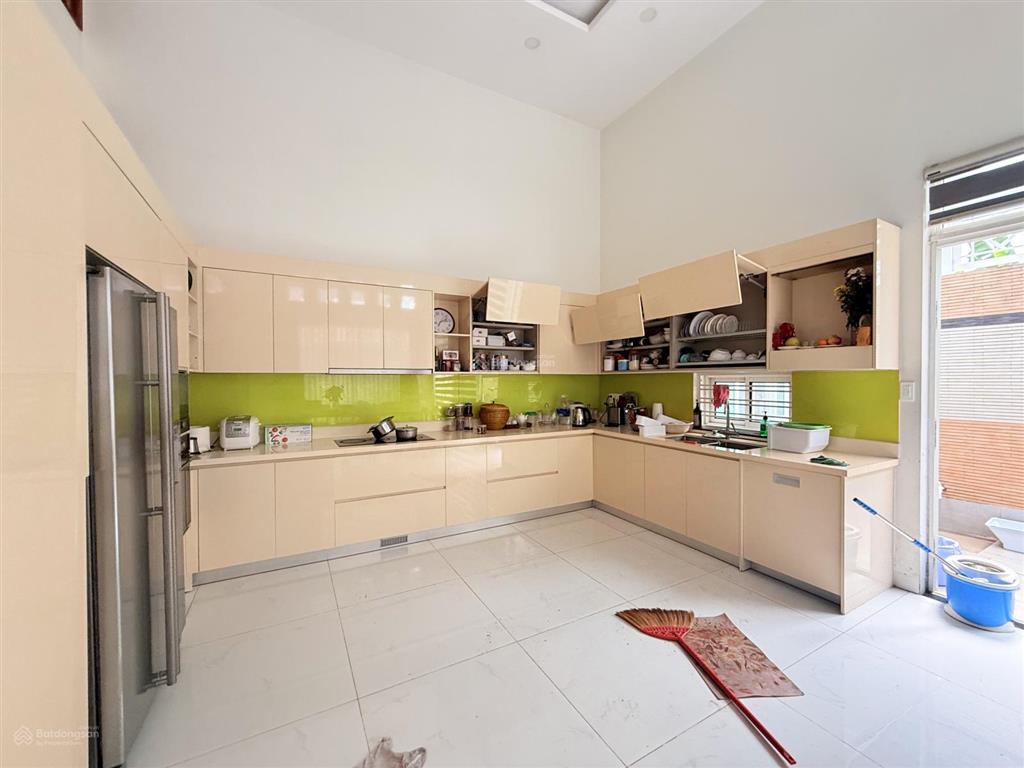 Cho thuê nhà riêng 200m2, giá ưu đãi 25 triệu tại đỗ xuân hợp, phường phước long, hồ chí minh