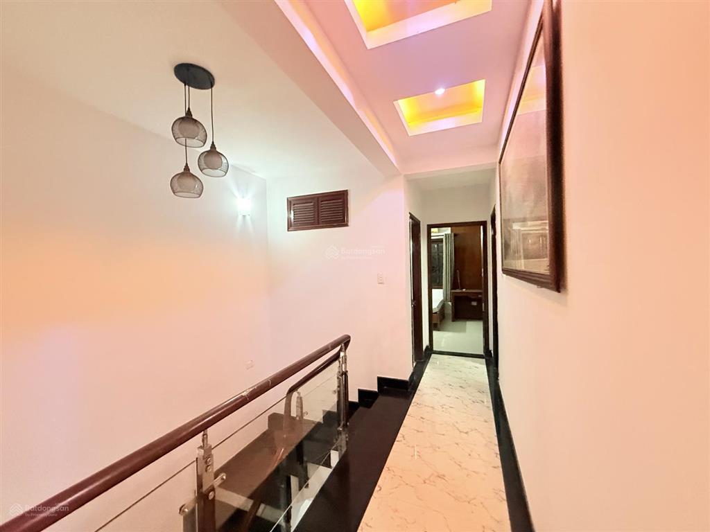 Cho thuê nhà phố 200m2, 4pn, 5wc tại đường 11, p. phước long, hồ chí minh, giá 22 triệu/1 tháng