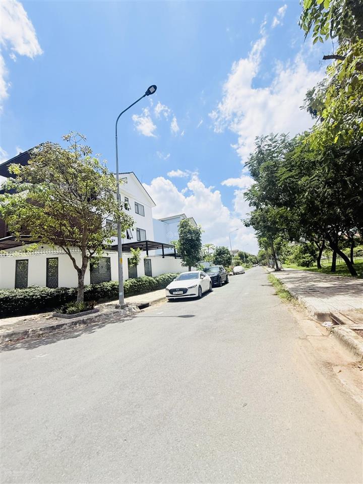 Lô đất kdc khang điền, đối diện công viên, dt 265m2, giá bán 20.5 tỷ
