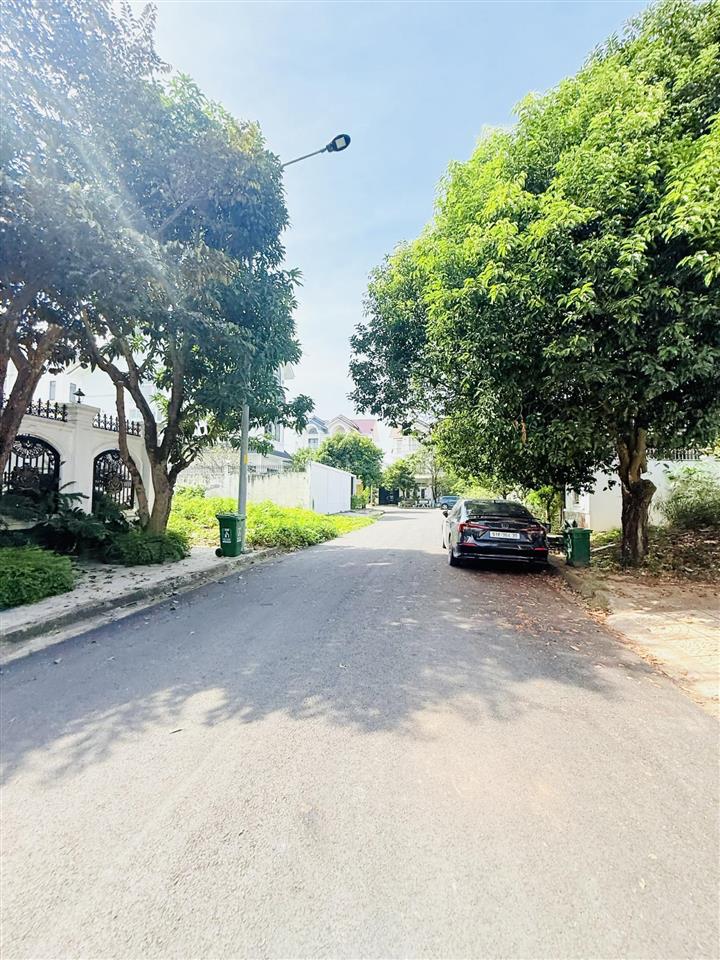 Lô đất kdc khang điền, đối diện công viên, dt 265m2, giá bán 20.5 tỷ