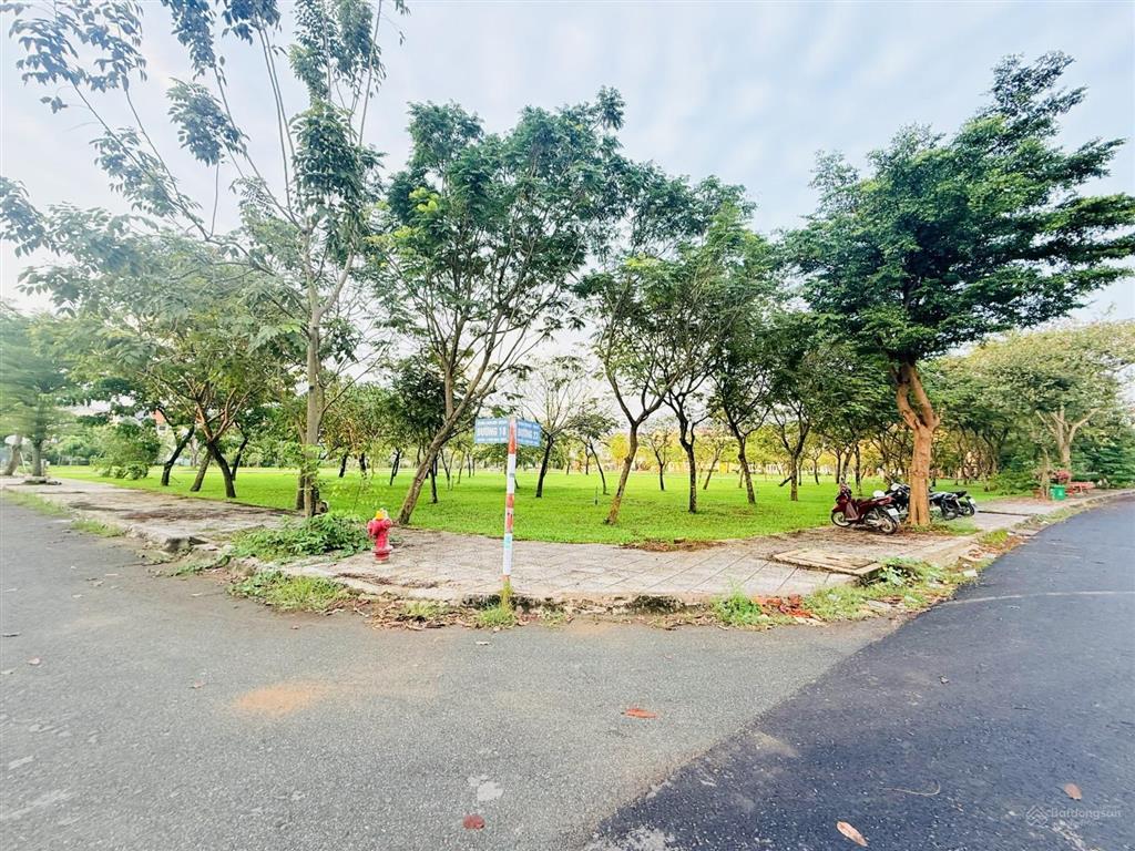 Lô đất kdc khang điền, đối diện công viên, dt 265m2, giá bán 20.5 tỷ