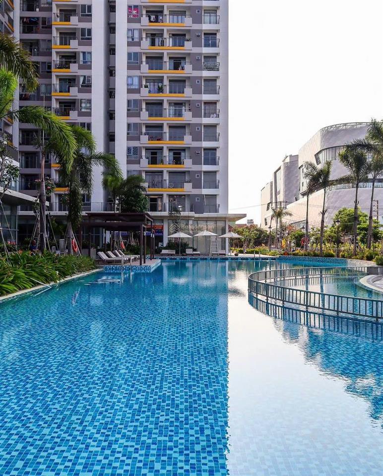 Chính chủ cần bán gấp căn hộ cao cấp ngay gigamall full nội thất, chỉ xách vali vào ở