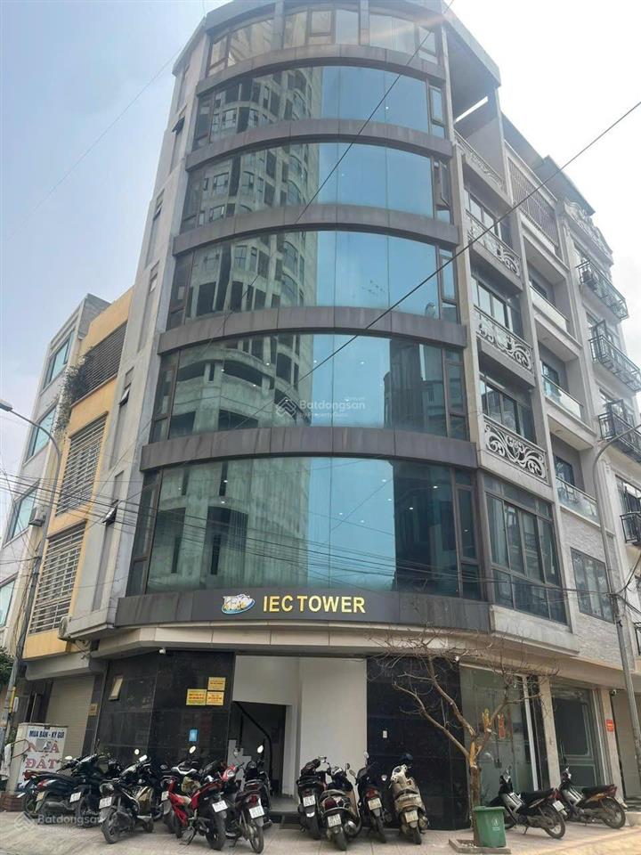Chính chủ cho thuê văn phòng 20m2 chỉ 3,5tr sen 0989 344 ***